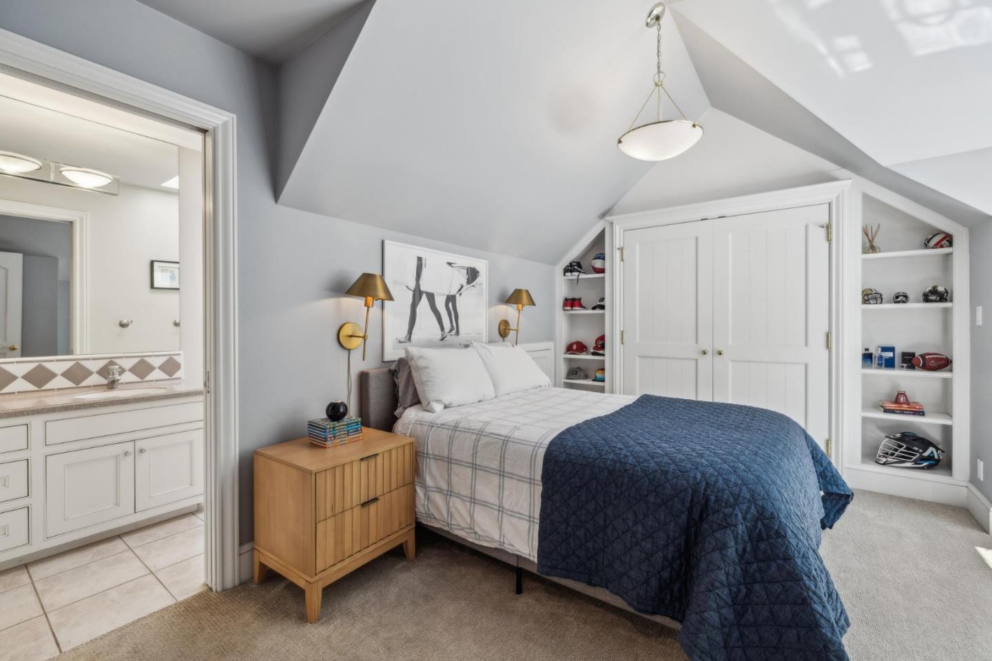 Detail Gallery Image 36 of 67 For 1585 Edgewood Dr, Palo Alto,  CA 94303 - 6 Beds | 6/1 Baths