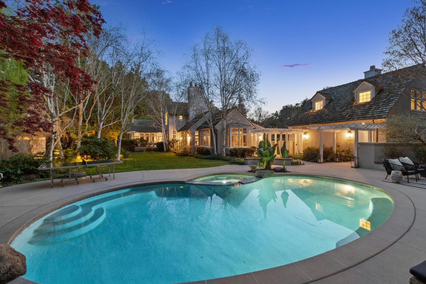 Detail Gallery Image 46 of 67 For 1585 Edgewood Dr, Palo Alto,  CA 94303 - 6 Beds | 6/1 Baths