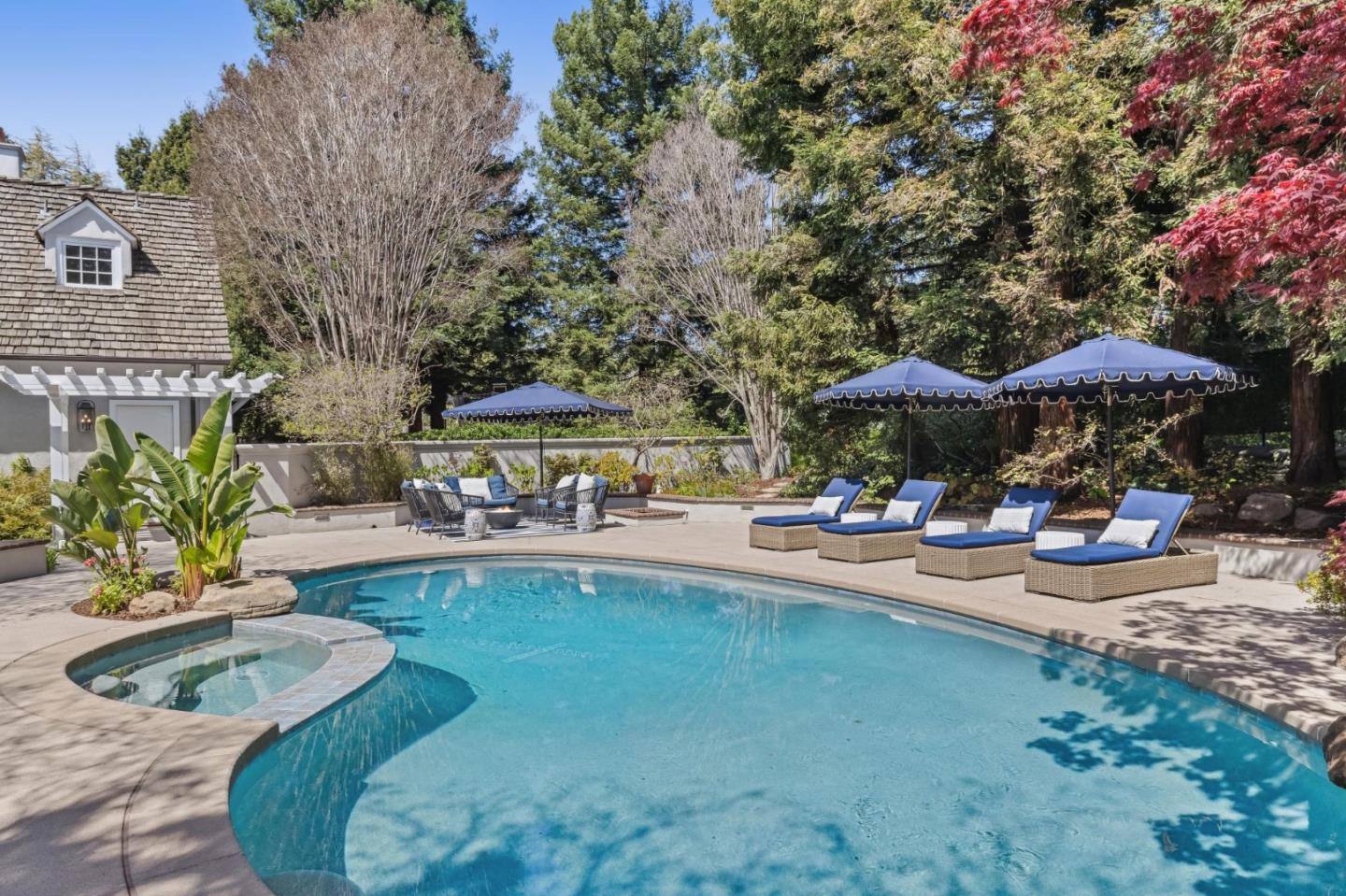 Detail Gallery Image 48 of 67 For 1585 Edgewood Dr, Palo Alto,  CA 94303 - 6 Beds | 6/1 Baths