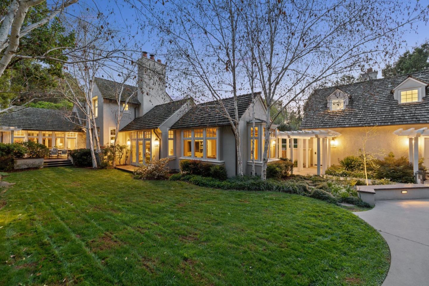 Detail Gallery Image 50 of 67 For 1585 Edgewood Dr, Palo Alto,  CA 94303 - 6 Beds | 6/1 Baths