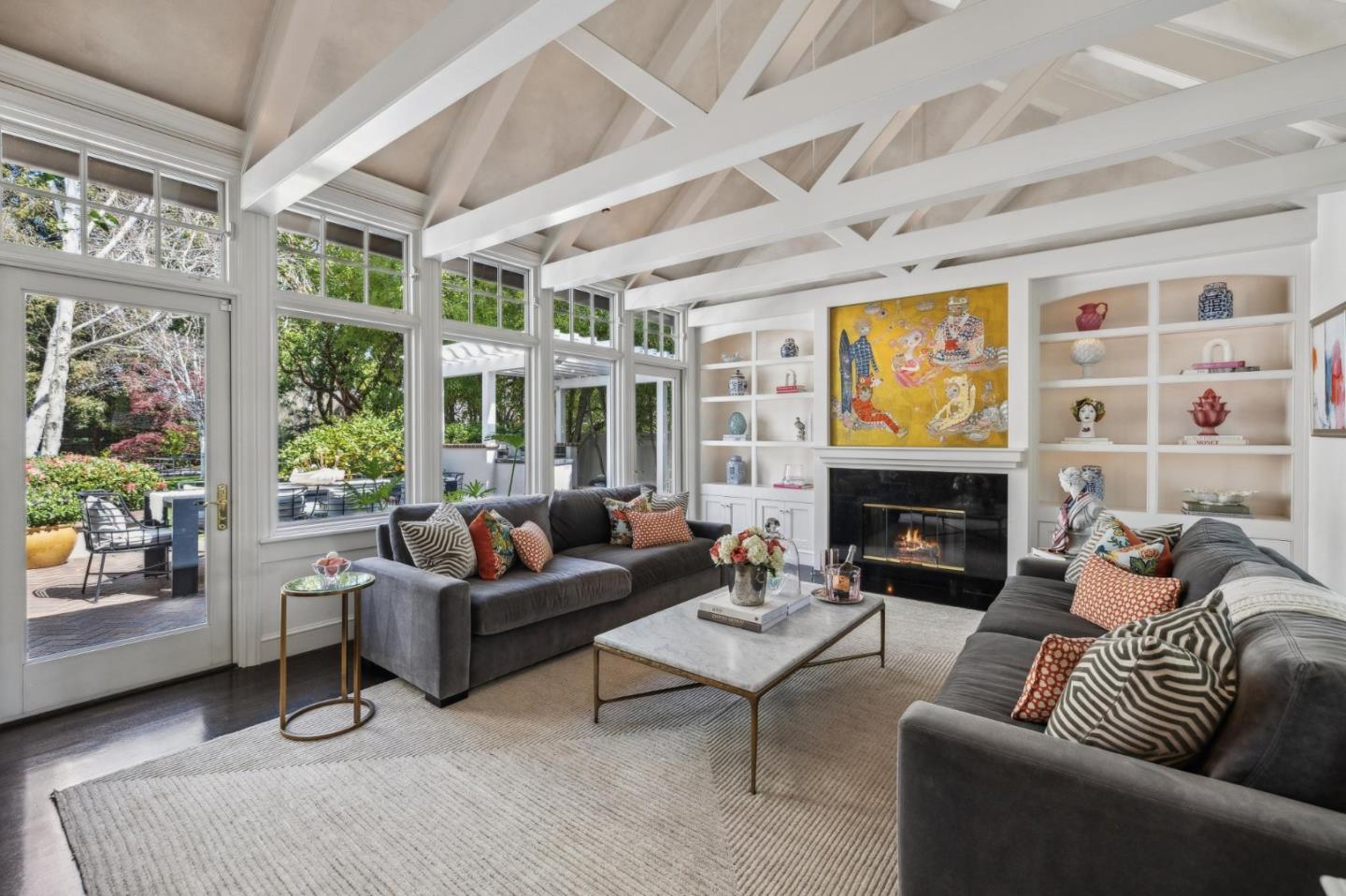 Detail Gallery Image 9 of 67 For 1585 Edgewood Dr, Palo Alto,  CA 94303 - 6 Beds | 6/1 Baths