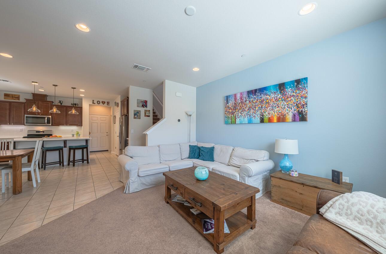 Detail Gallery Image 11 of 35 For 16714 Pickett Ln, East Garrison,  CA 93933 - 3 Beds | 2/1 Baths