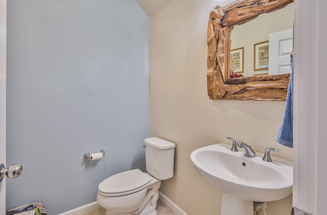 Detail Gallery Image 14 of 35 For 16714 Pickett Ln, East Garrison,  CA 93933 - 3 Beds | 2/1 Baths