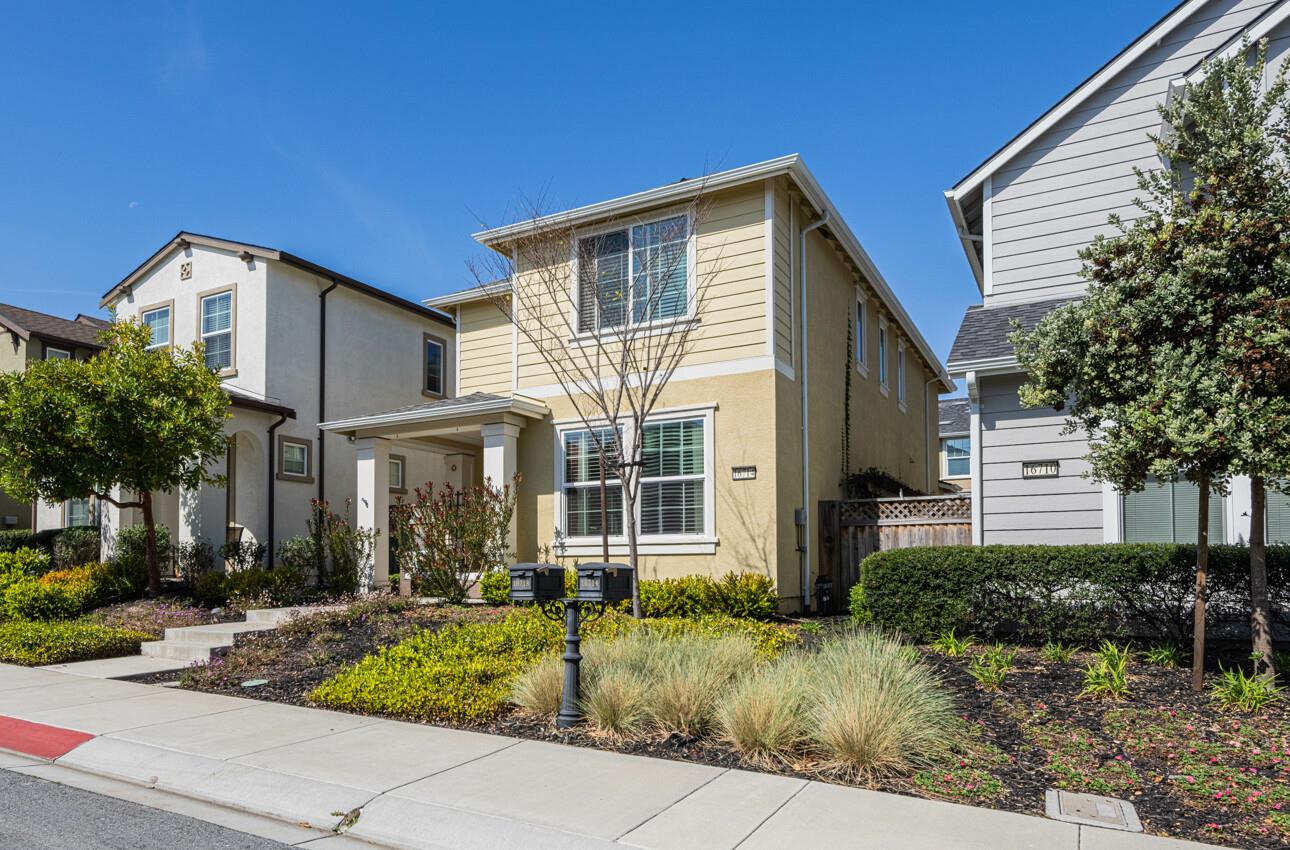 Detail Gallery Image 3 of 35 For 16714 Pickett Ln, East Garrison,  CA 93933 - 3 Beds | 2/1 Baths
