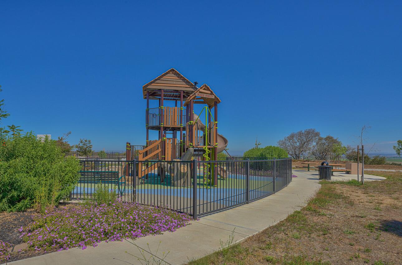 Detail Gallery Image 34 of 35 For 16714 Pickett Ln, East Garrison,  CA 93933 - 3 Beds | 2/1 Baths