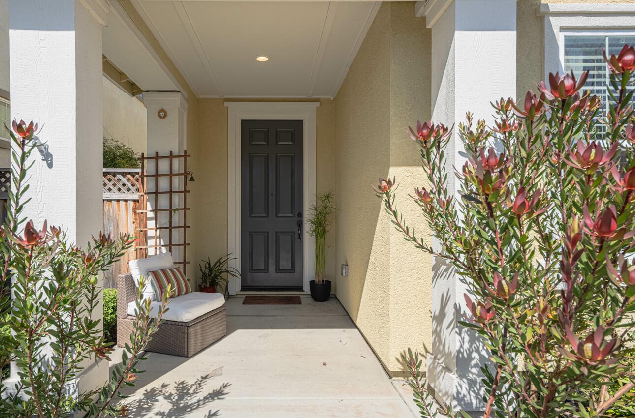 Detail Gallery Image 4 of 35 For 16714 Pickett Ln, East Garrison,  CA 93933 - 3 Beds | 2/1 Baths