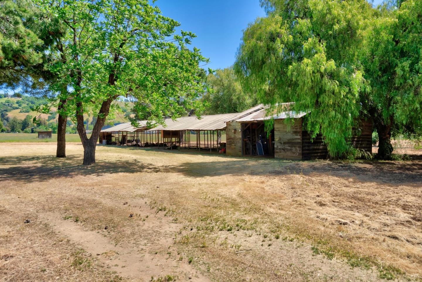 Detail Gallery Image 34 of 40 For 17780 Elm Rd, Morgan Hill,  CA 95037 - 2 Beds | 1 Baths