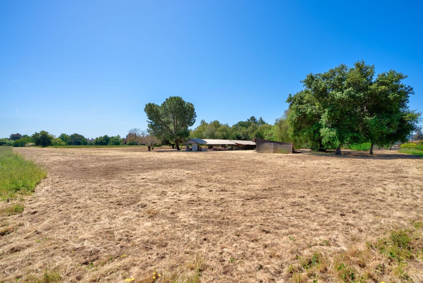 Detail Gallery Image 38 of 40 For 17780 Elm Rd, Morgan Hill,  CA 95037 - 2 Beds | 1 Baths