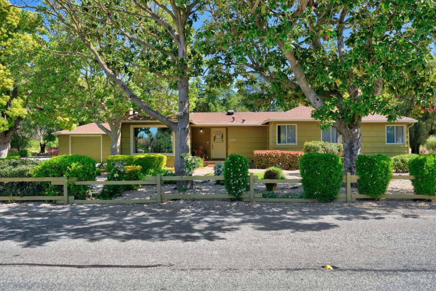 Detail Gallery Image 6 of 40 For 17780 Elm Rd, Morgan Hill,  CA 95037 - 2 Beds | 1 Baths