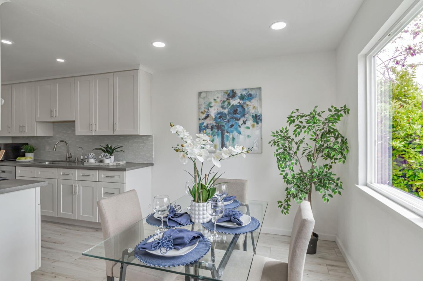 Detail Gallery Image 11 of 30 For 295 Rio Verde Pl #4,  Milpitas,  CA 95035 - 3 Beds | 1 Baths