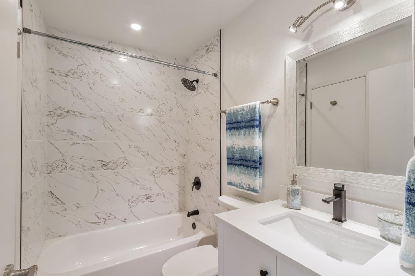 Detail Gallery Image 15 of 30 For 295 Rio Verde Pl #4,  Milpitas,  CA 95035 - 3 Beds | 1 Baths