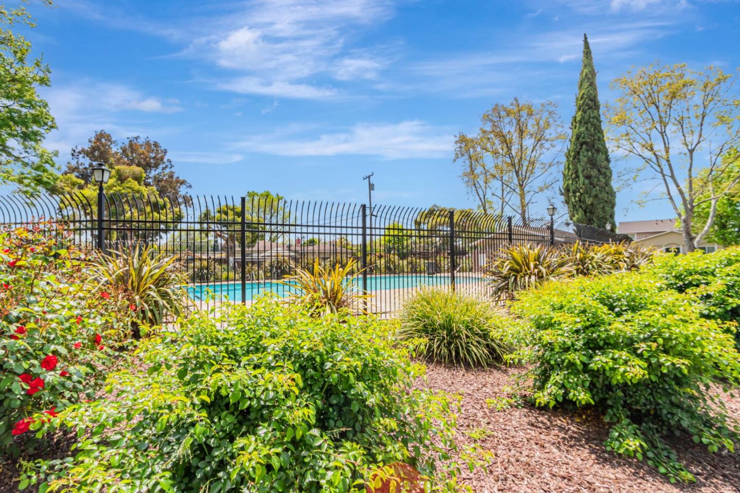 Detail Gallery Image 28 of 30 For 295 Rio Verde Pl #4,  Milpitas,  CA 95035 - 3 Beds | 1 Baths