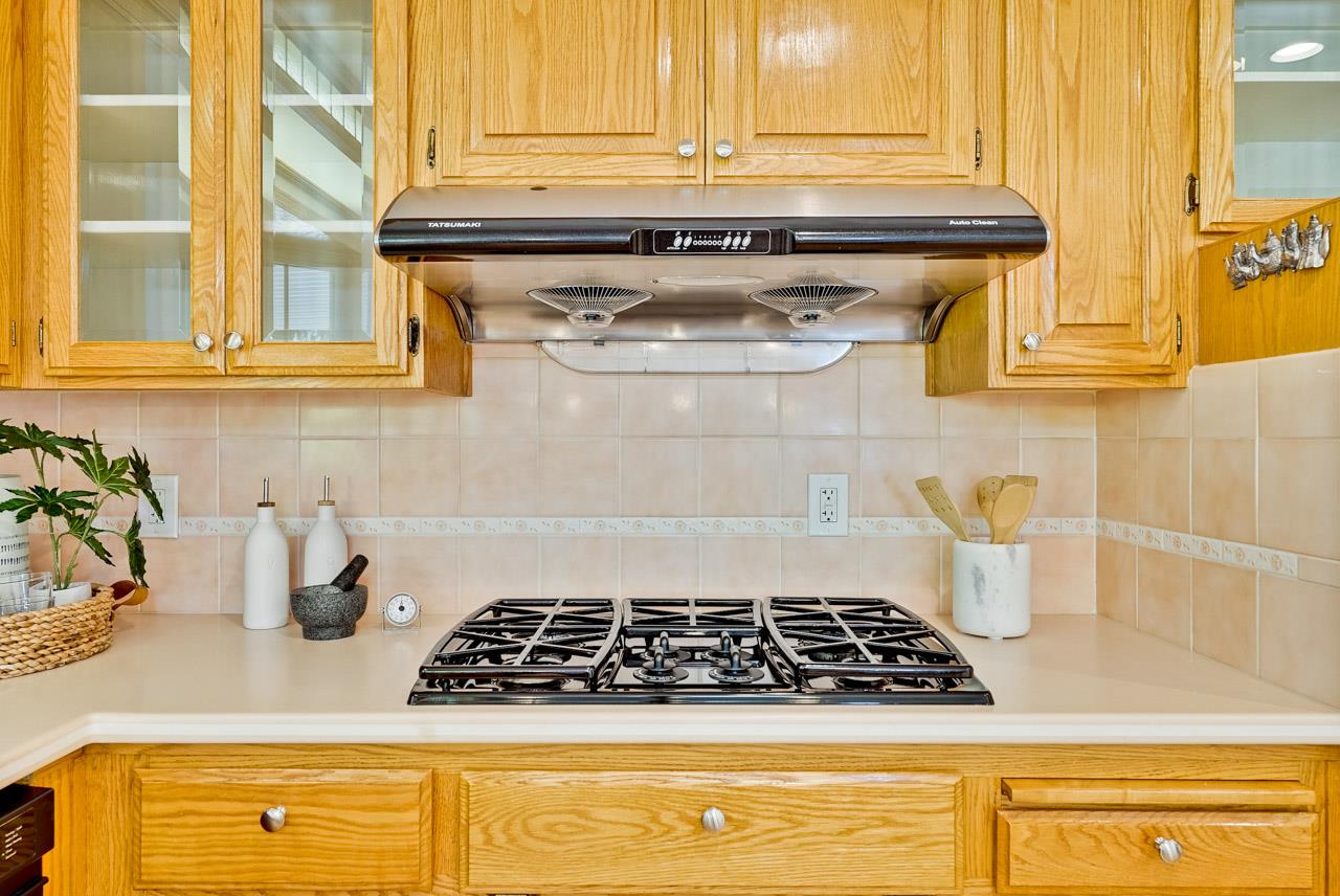 Detail Gallery Image 16 of 51 For 592 Torland Ct, Sunnyvale,  CA 94087 - 5 Beds | 3/1 Baths