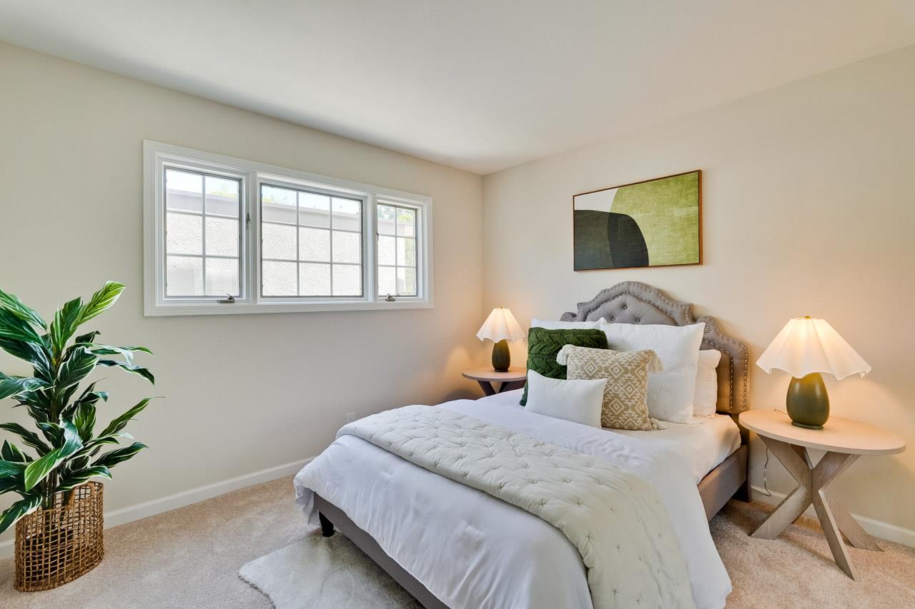 Detail Gallery Image 22 of 51 For 592 Torland Ct, Sunnyvale,  CA 94087 - 5 Beds | 3/1 Baths