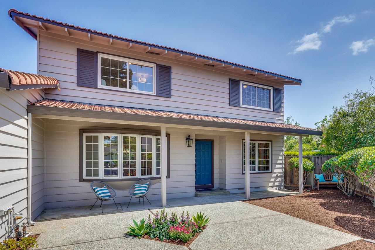 Detail Gallery Image 3 of 51 For 592 Torland Ct, Sunnyvale,  CA 94087 - 5 Beds | 3/1 Baths