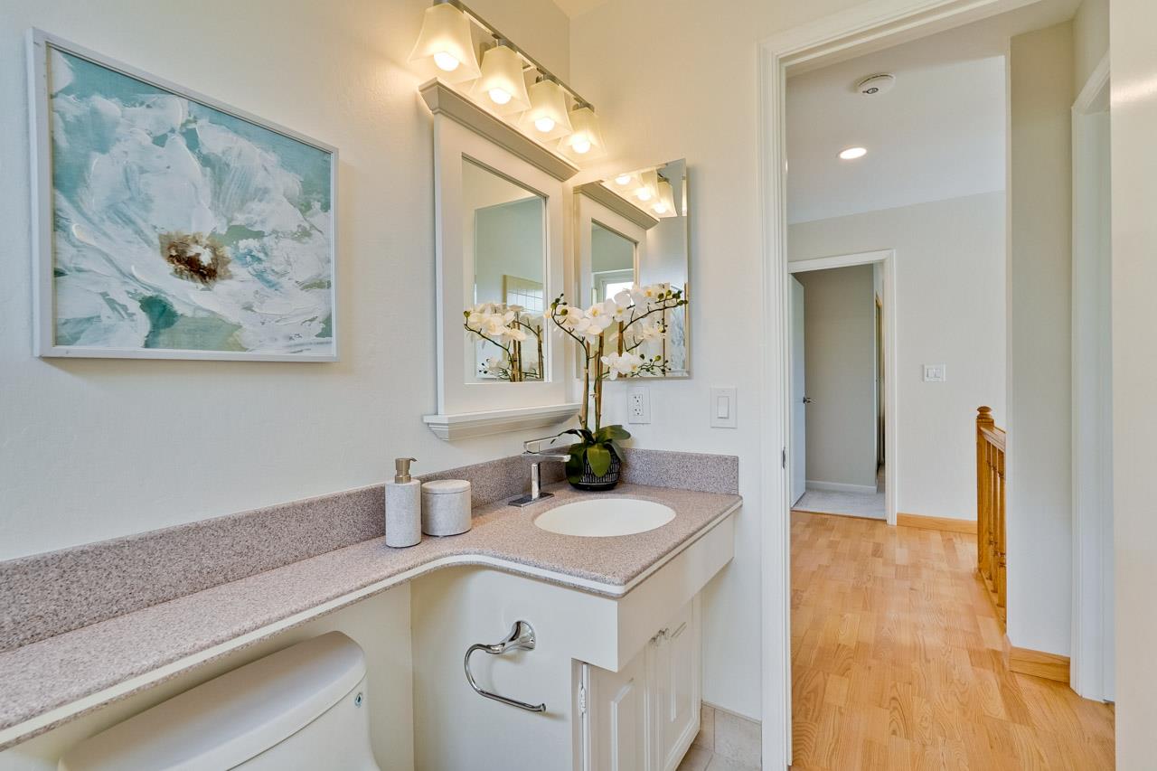 Detail Gallery Image 31 of 51 For 592 Torland Ct, Sunnyvale,  CA 94087 - 5 Beds | 3/1 Baths