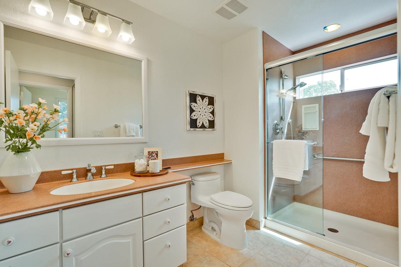 Detail Gallery Image 37 of 51 For 592 Torland Ct, Sunnyvale,  CA 94087 - 5 Beds | 3/1 Baths