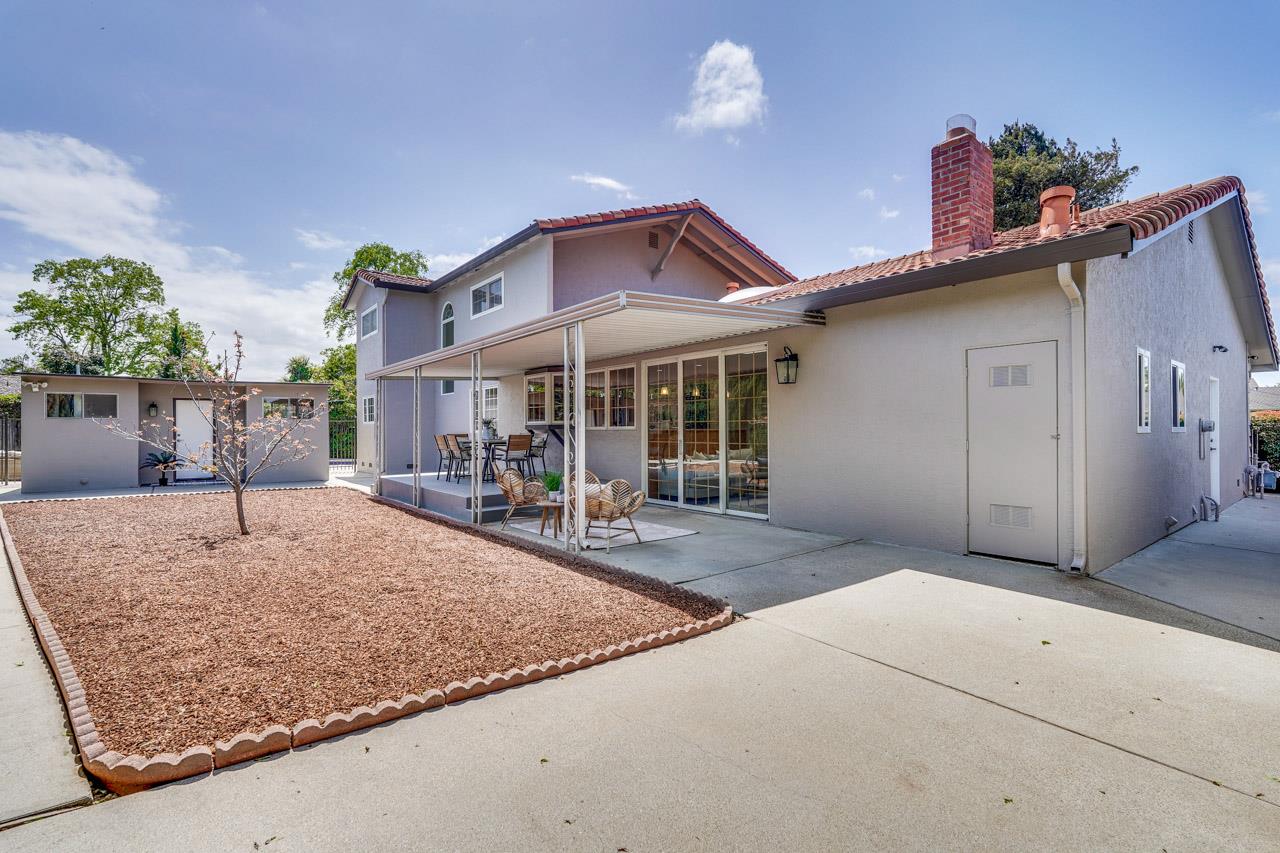 Detail Gallery Image 42 of 51 For 592 Torland Ct, Sunnyvale,  CA 94087 - 5 Beds | 3/1 Baths