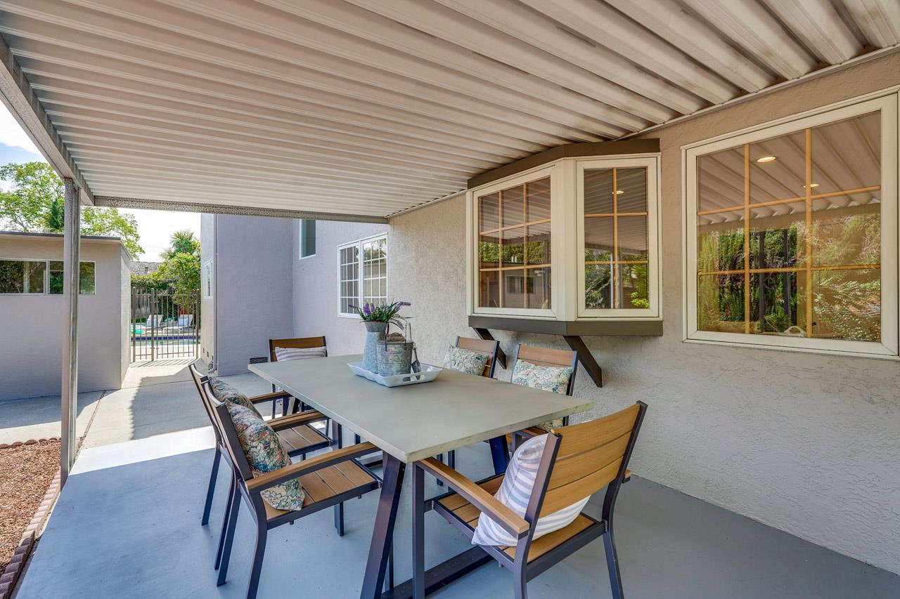 Detail Gallery Image 43 of 51 For 592 Torland Ct, Sunnyvale,  CA 94087 - 5 Beds | 3/1 Baths