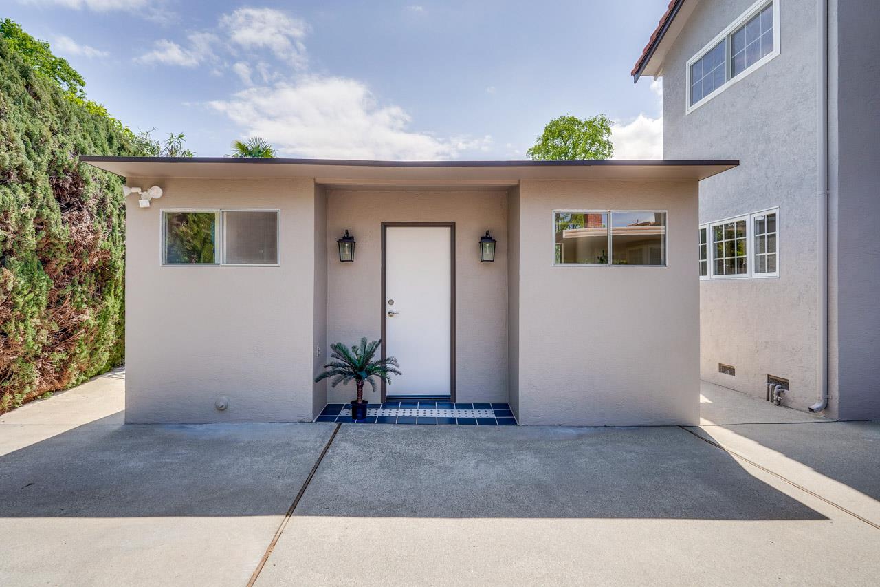 Detail Gallery Image 49 of 51 For 592 Torland Ct, Sunnyvale,  CA 94087 - 5 Beds | 3/1 Baths