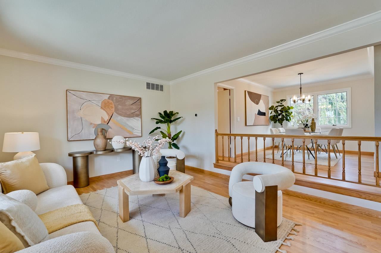 Detail Gallery Image 7 of 51 For 592 Torland Ct, Sunnyvale,  CA 94087 - 5 Beds | 3/1 Baths