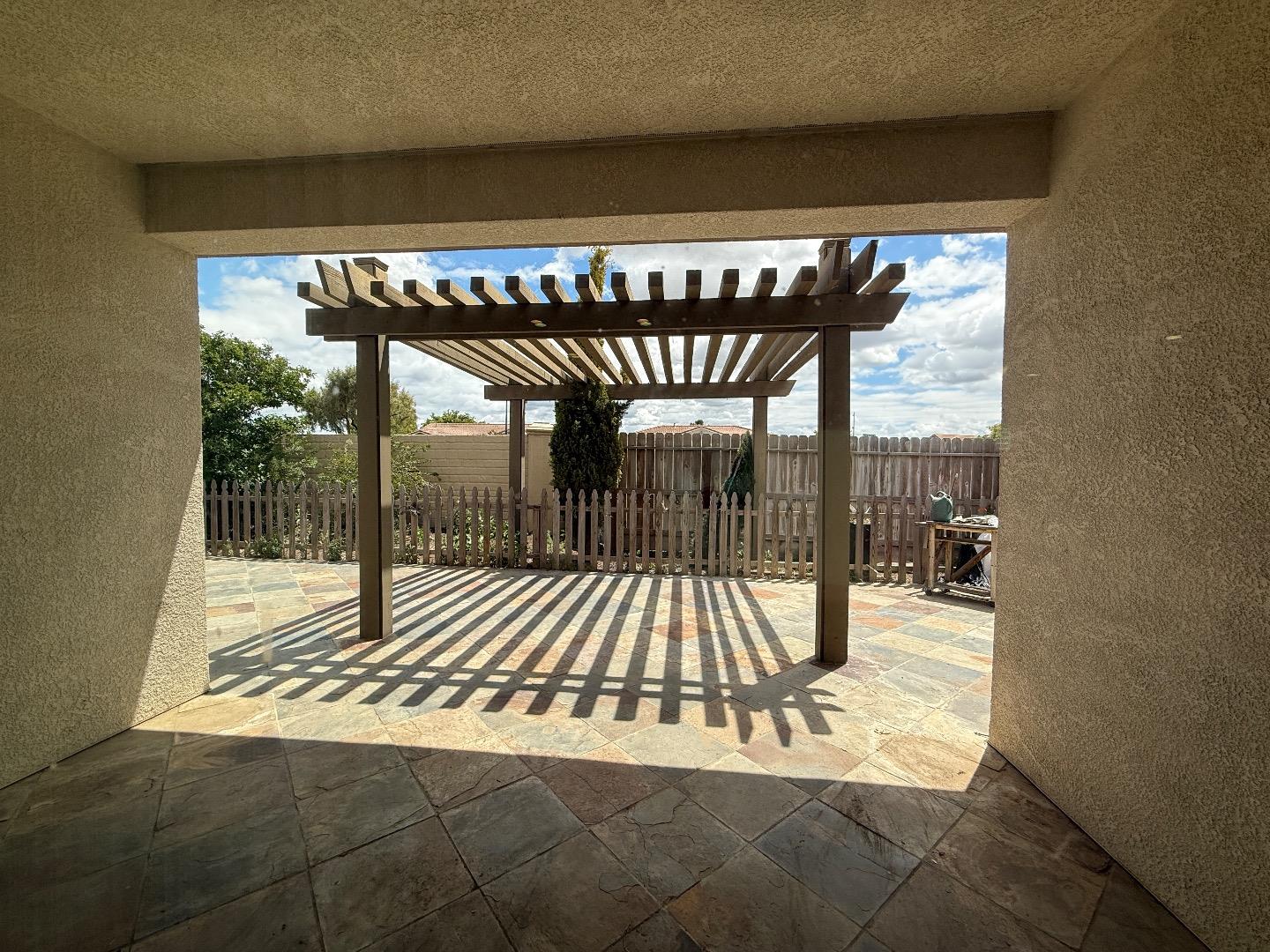 Detail Gallery Image 15 of 15 For 830 Auction St, Los Banos,  CA 93635 - 3 Beds | 2 Baths