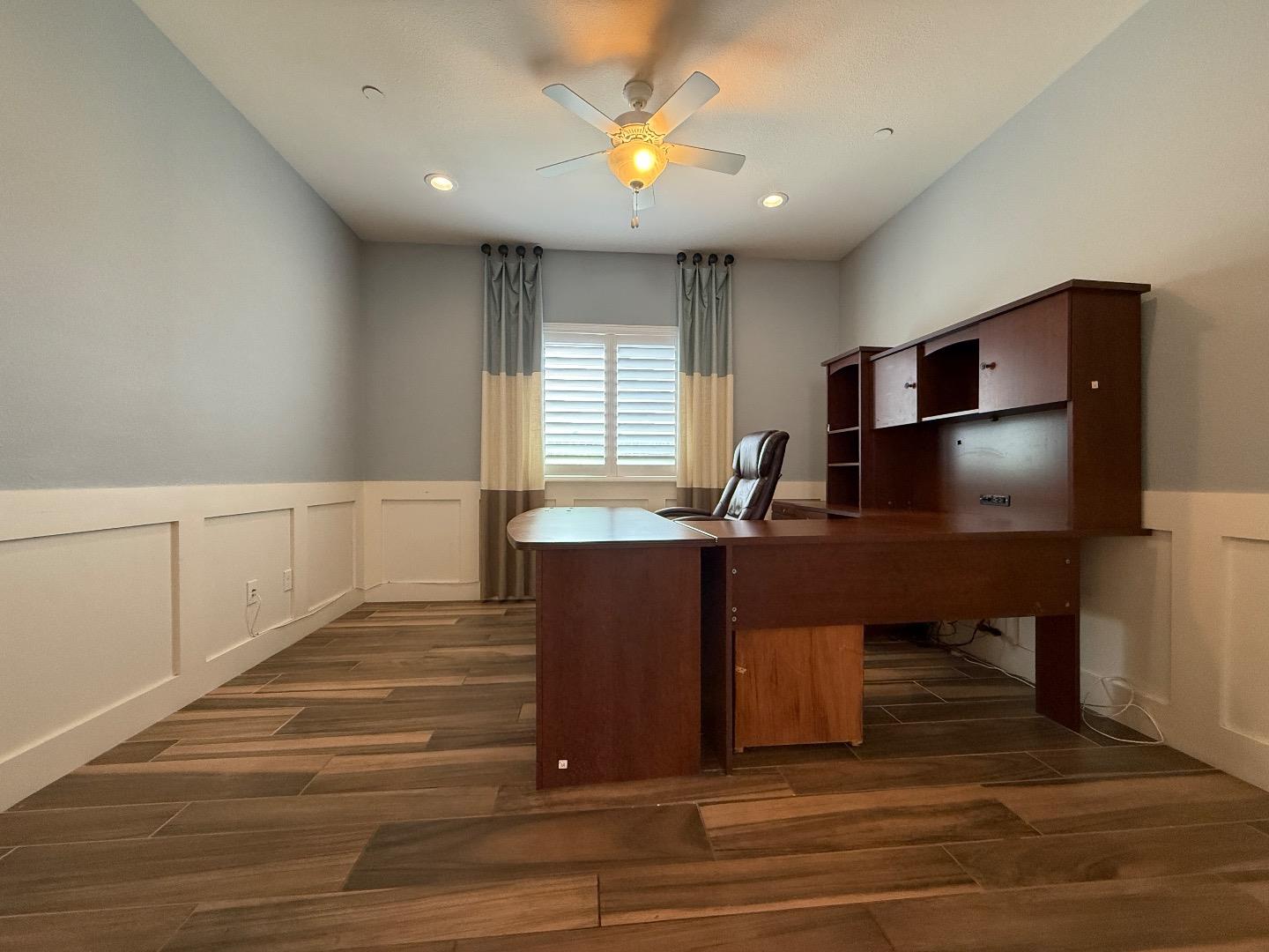 Detail Gallery Image 9 of 15 For 830 Auction St, Los Banos,  CA 93635 - 3 Beds | 2 Baths