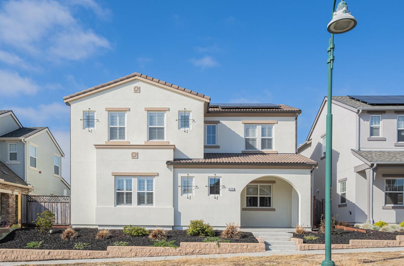 Detail Gallery Image 1 of 44 For 477 Marina Heights Dr, Marina,  CA 93933 - 4 Beds | 2/1 Baths