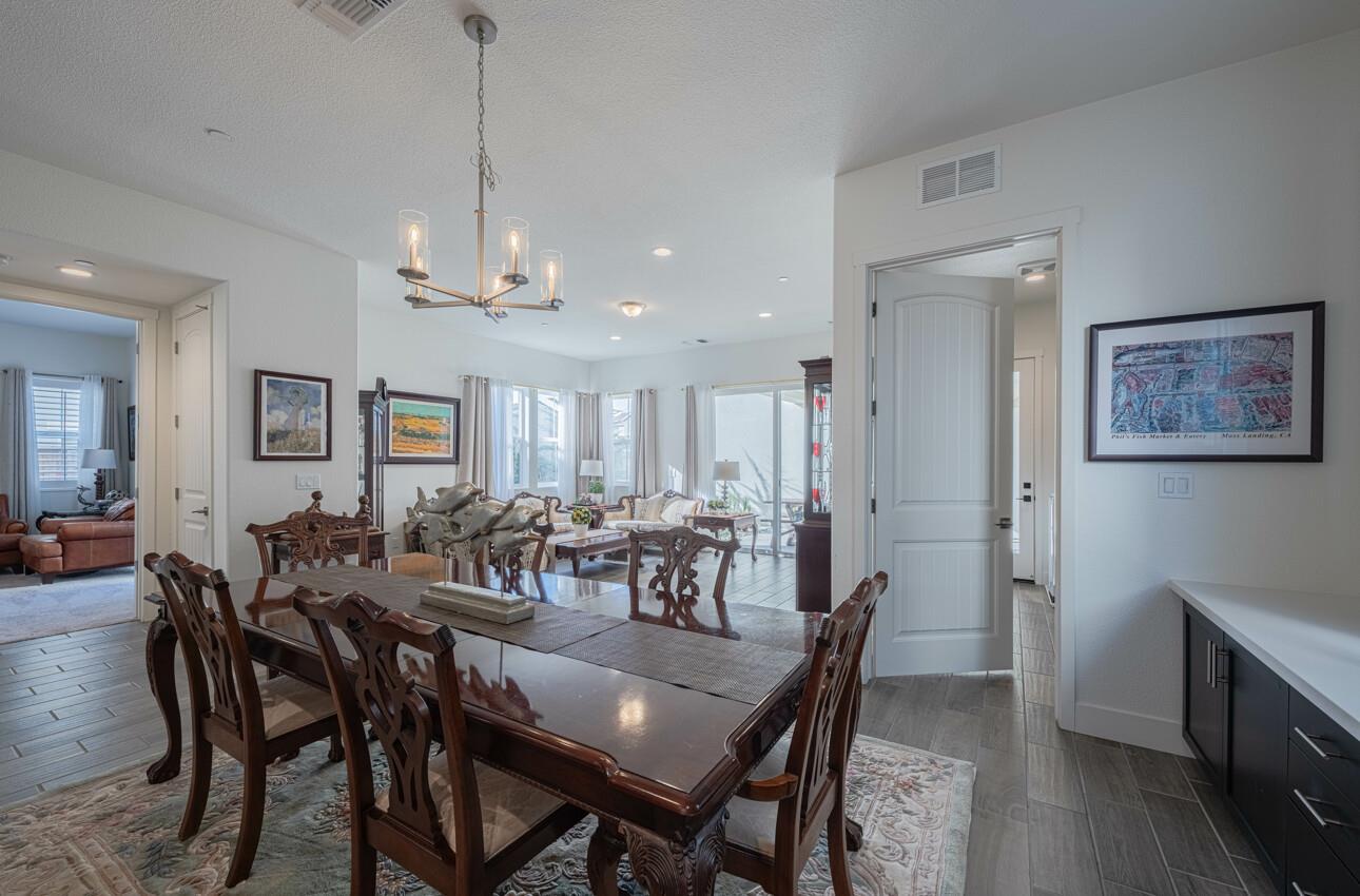 Detail Gallery Image 11 of 44 For 477 Marina Heights Dr, Marina,  CA 93933 - 4 Beds | 2/1 Baths