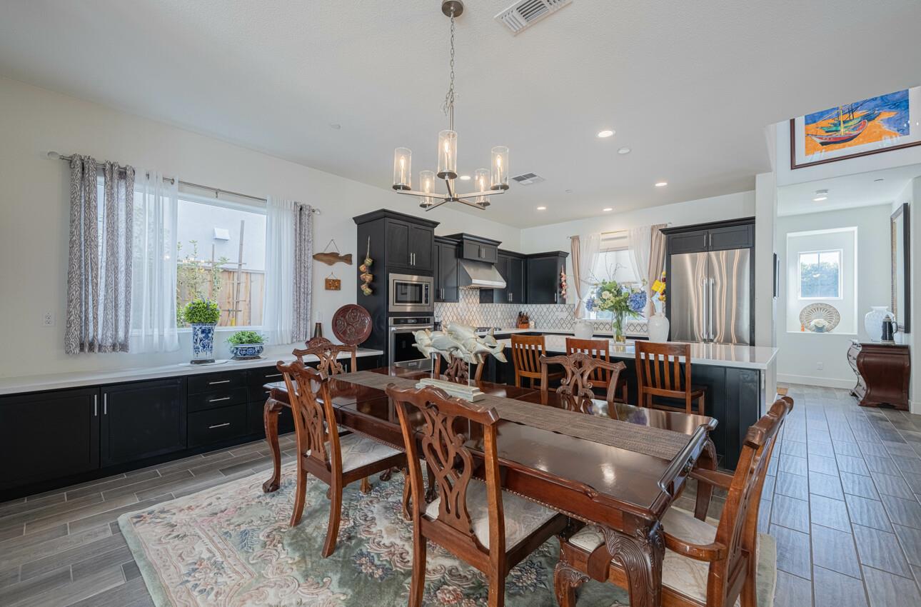 Detail Gallery Image 12 of 44 For 477 Marina Heights Dr, Marina,  CA 93933 - 4 Beds | 2/1 Baths