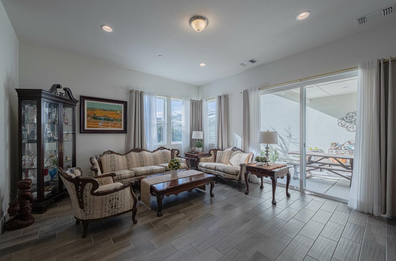 Detail Gallery Image 13 of 44 For 477 Marina Heights Dr, Marina,  CA 93933 - 4 Beds | 2/1 Baths