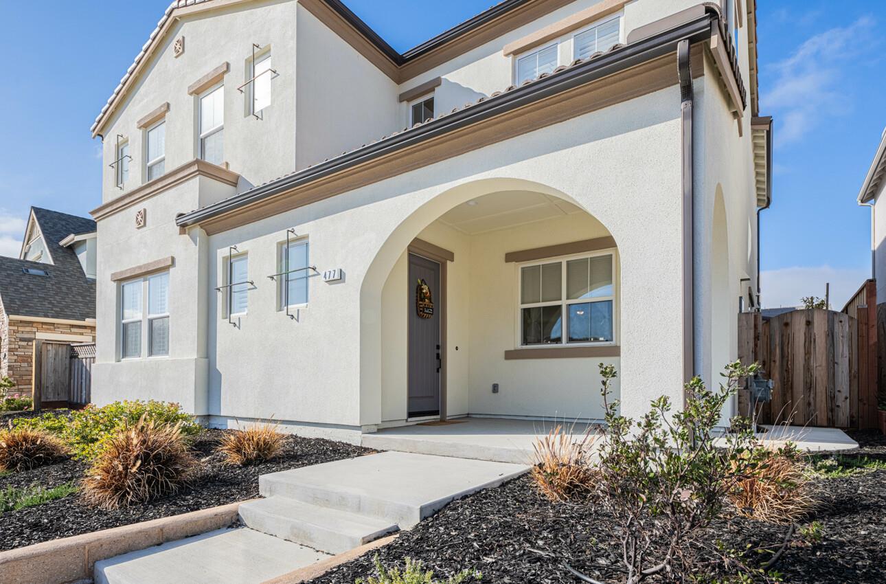 Detail Gallery Image 2 of 44 For 477 Marina Heights Dr, Marina,  CA 93933 - 4 Beds | 2/1 Baths