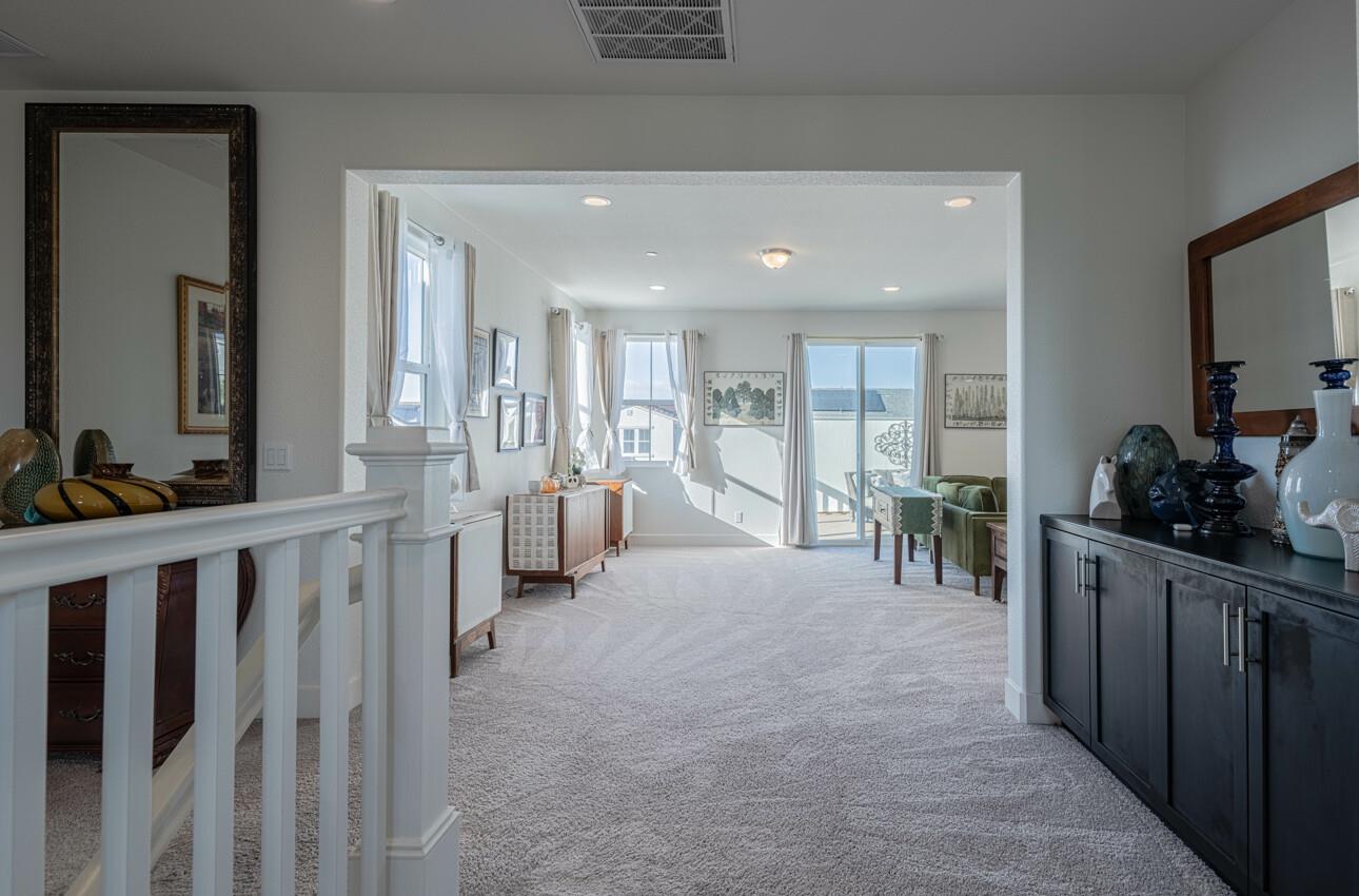 Detail Gallery Image 26 of 44 For 477 Marina Heights Dr, Marina,  CA 93933 - 4 Beds | 2/1 Baths