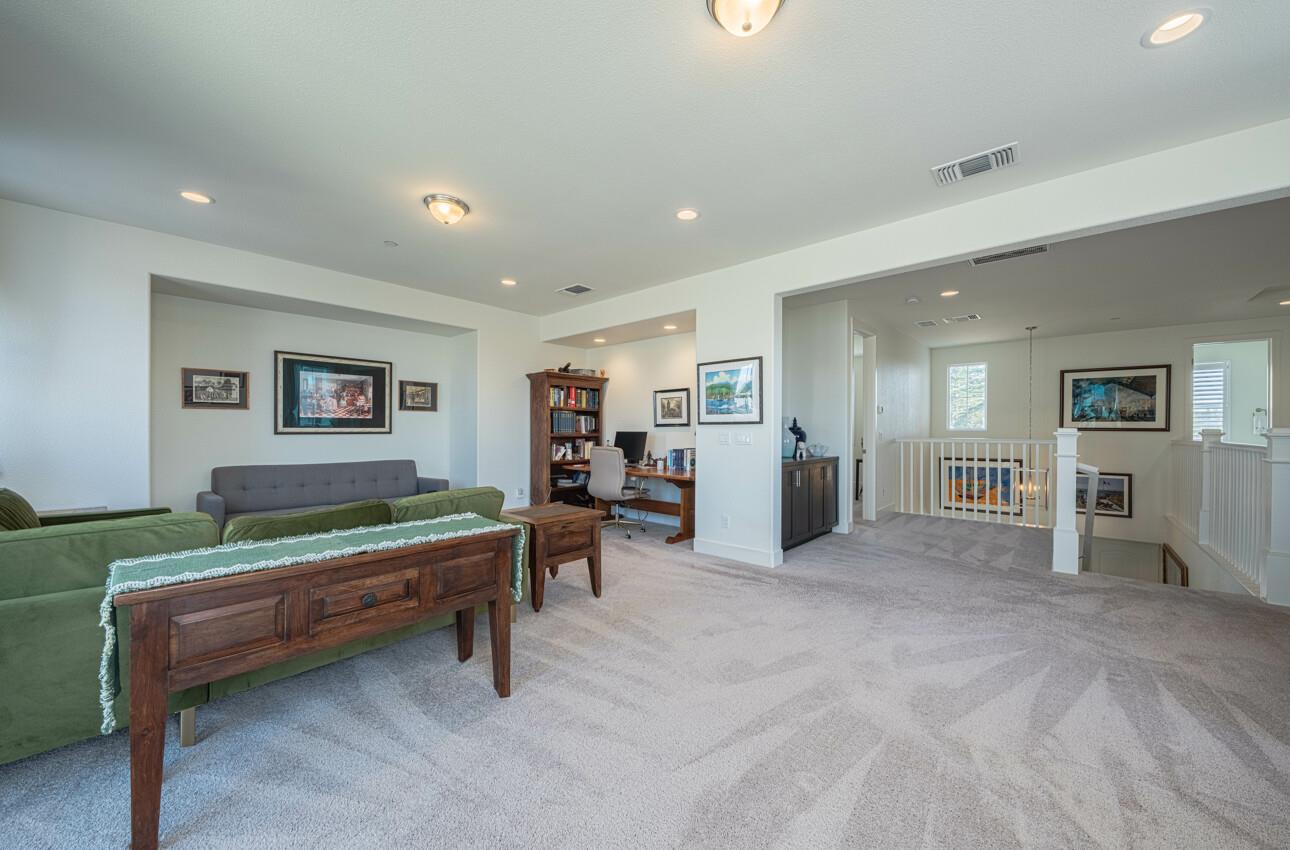 Detail Gallery Image 28 of 44 For 477 Marina Heights Dr, Marina,  CA 93933 - 4 Beds | 2/1 Baths