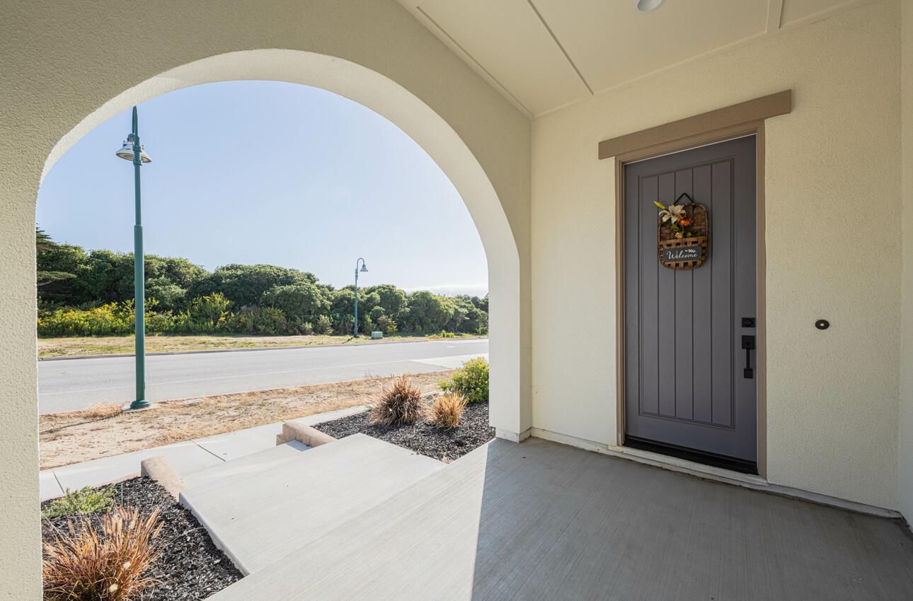 Detail Gallery Image 3 of 44 For 477 Marina Heights Dr, Marina,  CA 93933 - 4 Beds | 2/1 Baths