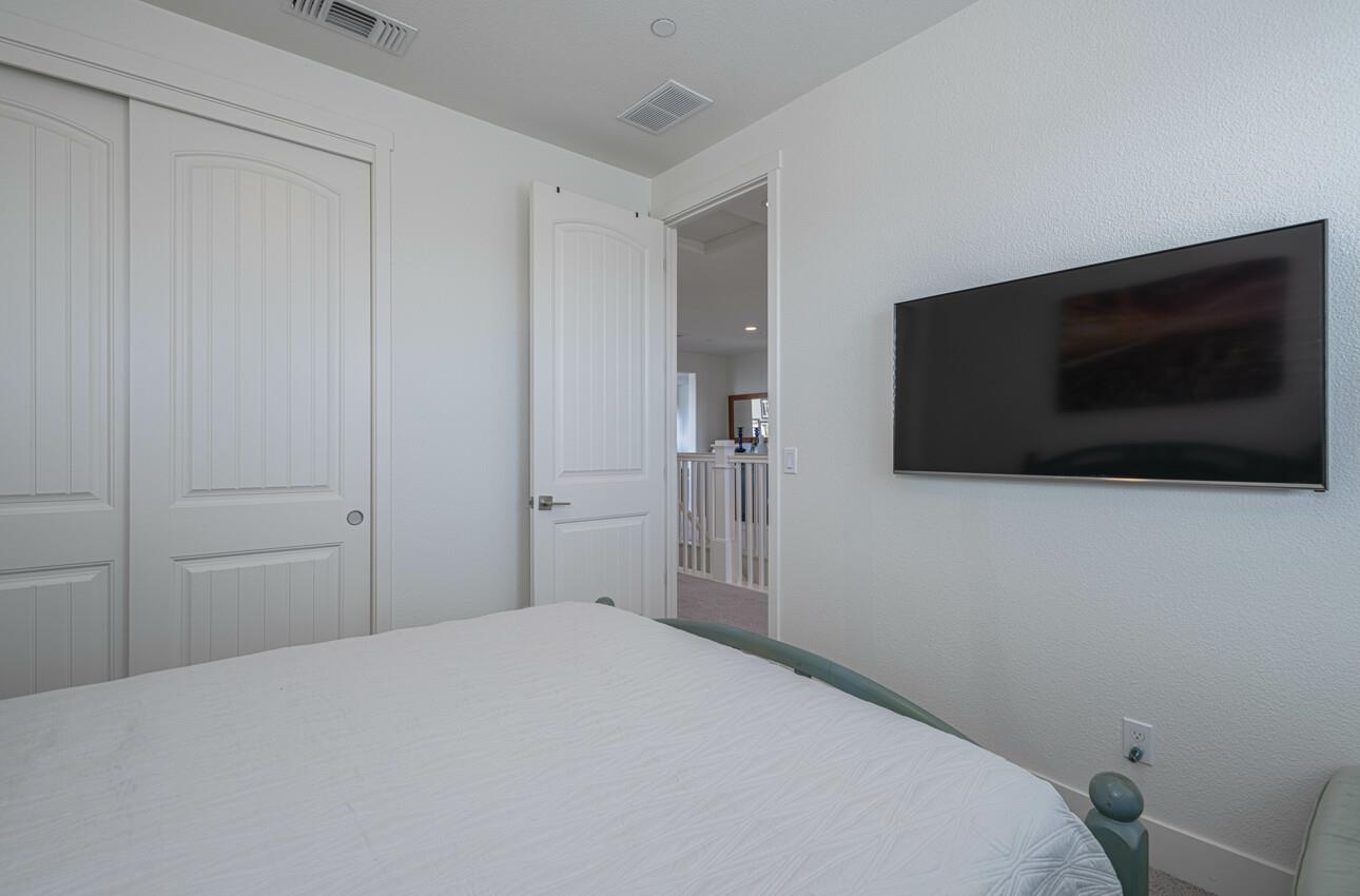 Detail Gallery Image 38 of 44 For 477 Marina Heights Dr, Marina,  CA 93933 - 4 Beds | 2/1 Baths