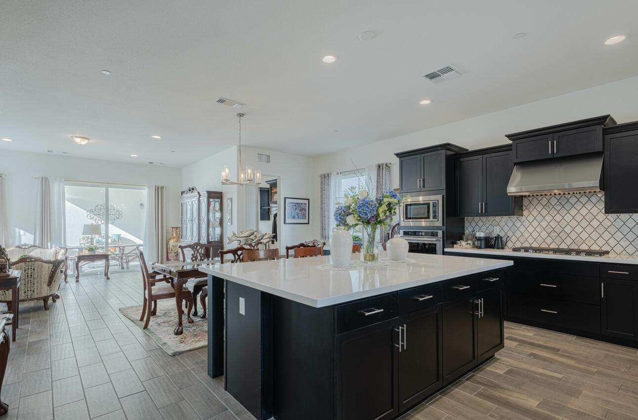 Detail Gallery Image 5 of 44 For 477 Marina Heights Dr, Marina,  CA 93933 - 4 Beds | 2/1 Baths