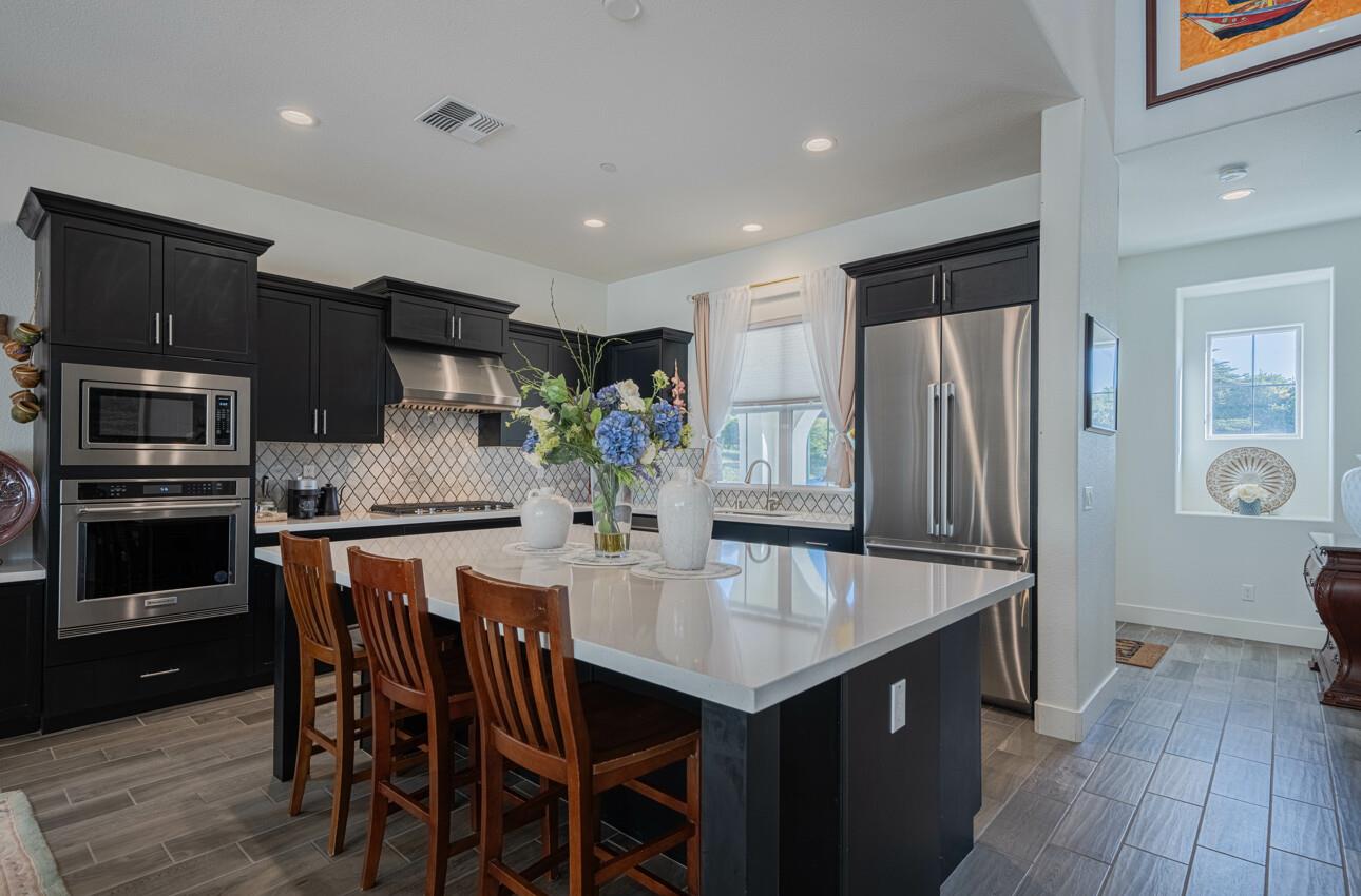 Detail Gallery Image 6 of 44 For 477 Marina Heights Dr, Marina,  CA 93933 - 4 Beds | 2/1 Baths