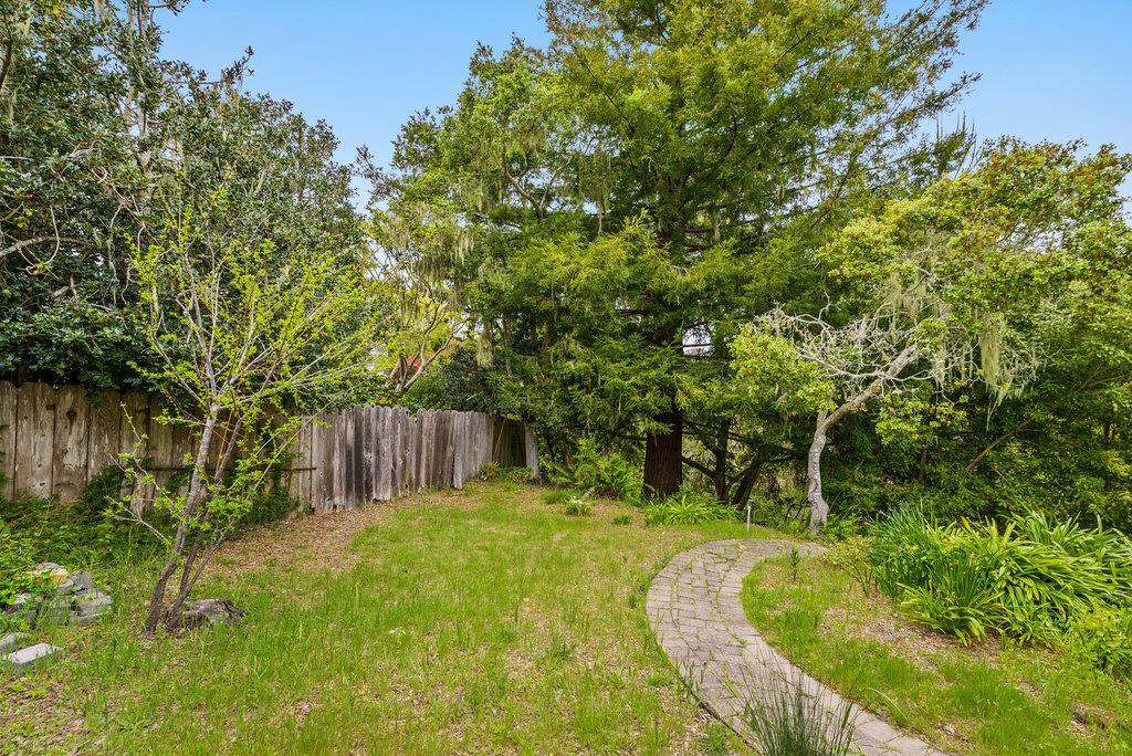Detail Gallery Image 39 of 47 For 125 El Pinar, Watsonville,  CA 95076 - 4 Beds | 3 Baths