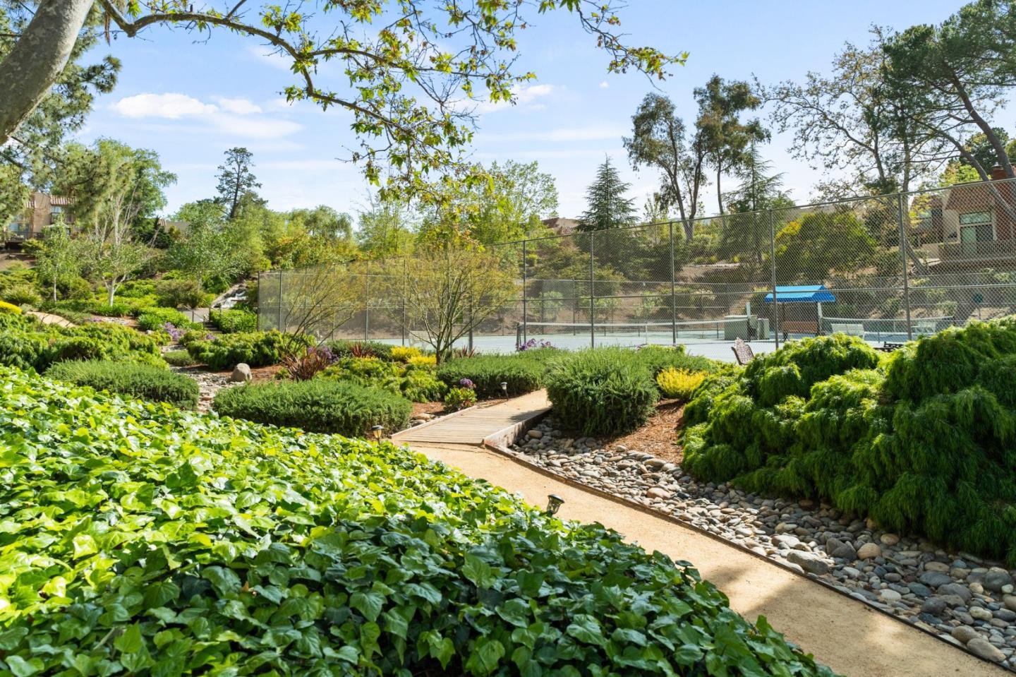 Detail Gallery Image 62 of 74 For 283 Casitas Bulevar, Los Gatos,  CA 95032 - 3 Beds | 2/1 Baths