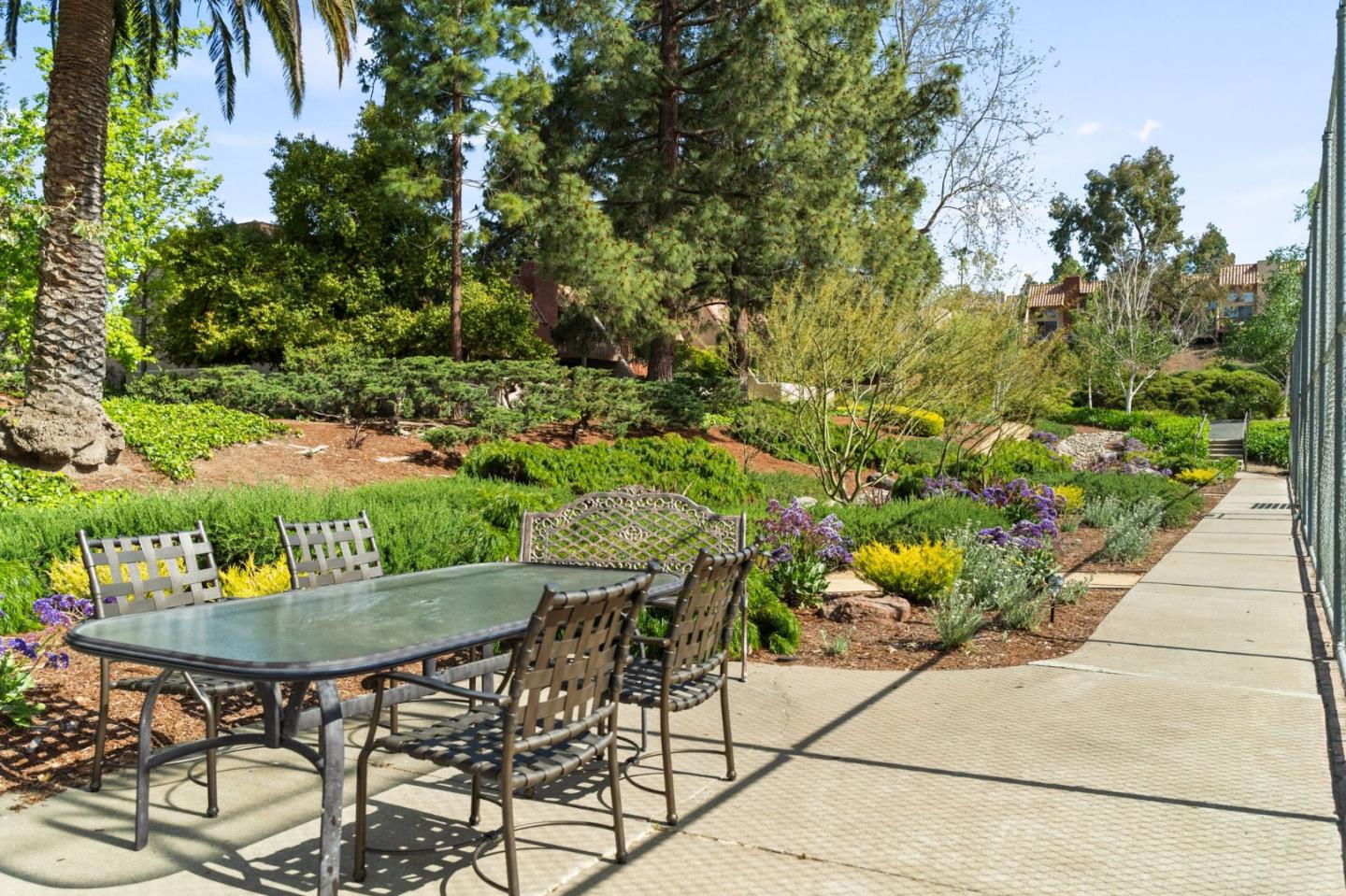 Detail Gallery Image 63 of 74 For 283 Casitas Bulevar, Los Gatos,  CA 95032 - 3 Beds | 2/1 Baths