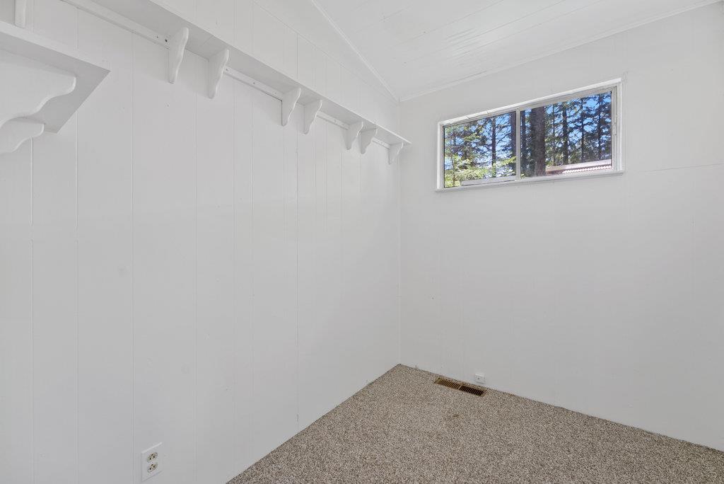 Detail Gallery Image 10 of 22 For 361 Acorn Dr, Boulder Creek,  CA 95006 - 2 Beds | 1 Baths