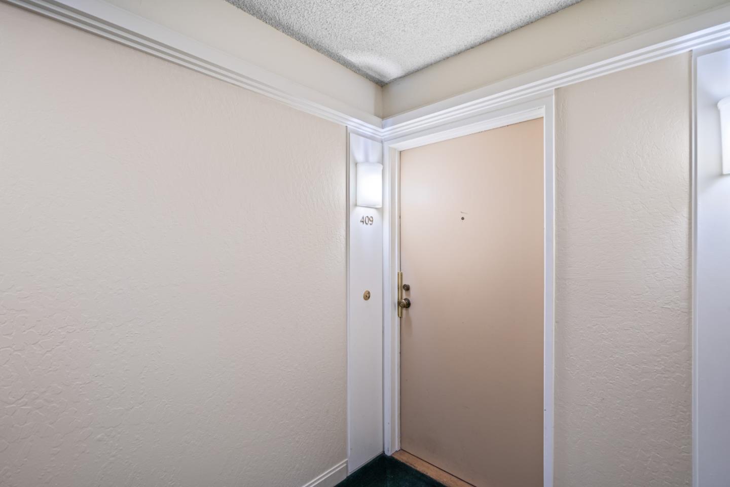 Detail Gallery Image 21 of 35 For 904 Peninsula Ave #409,  San Mateo,  CA 94401 - 1 Beds | 1 Baths