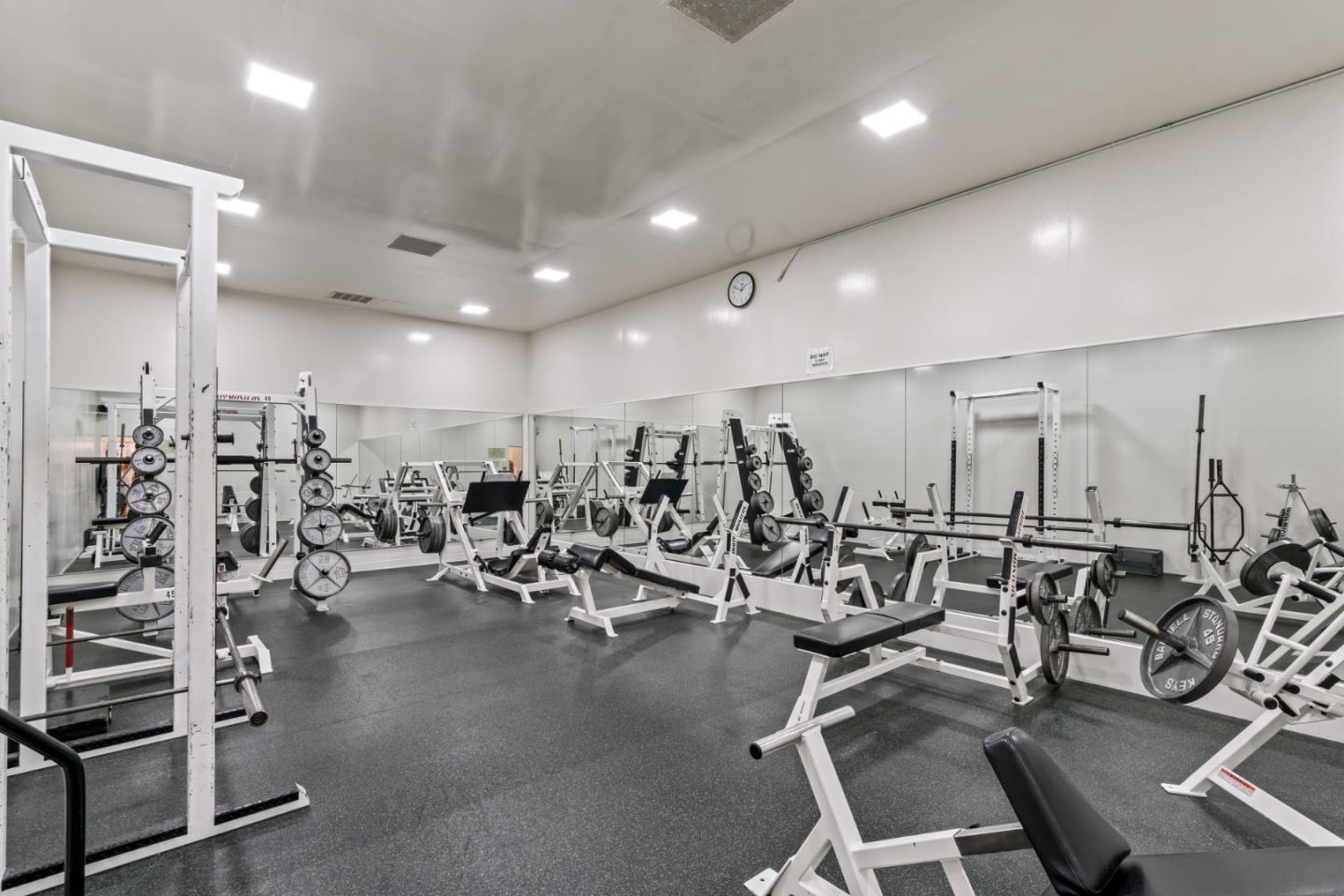 Detail Gallery Image 24 of 35 For 904 Peninsula Ave #409,  San Mateo,  CA 94401 - 1 Beds | 1 Baths