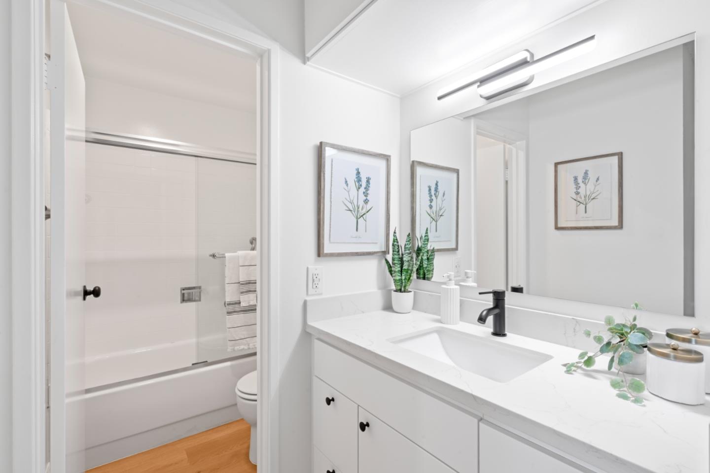 Detail Gallery Image 3 of 35 For 904 Peninsula Ave #409,  San Mateo,  CA 94401 - 1 Beds | 1 Baths