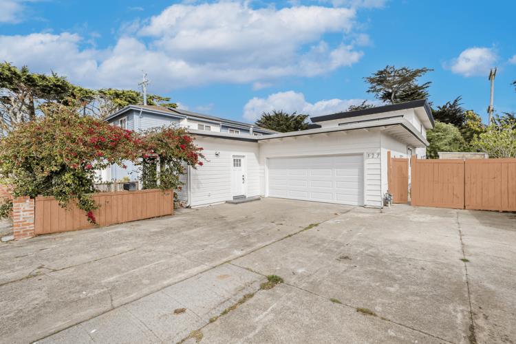 Detail Gallery Image 2 of 45 For 127 Arroyo Dr, South San Francisco,  CA 94080 - 6 Beds | 5/1 Baths