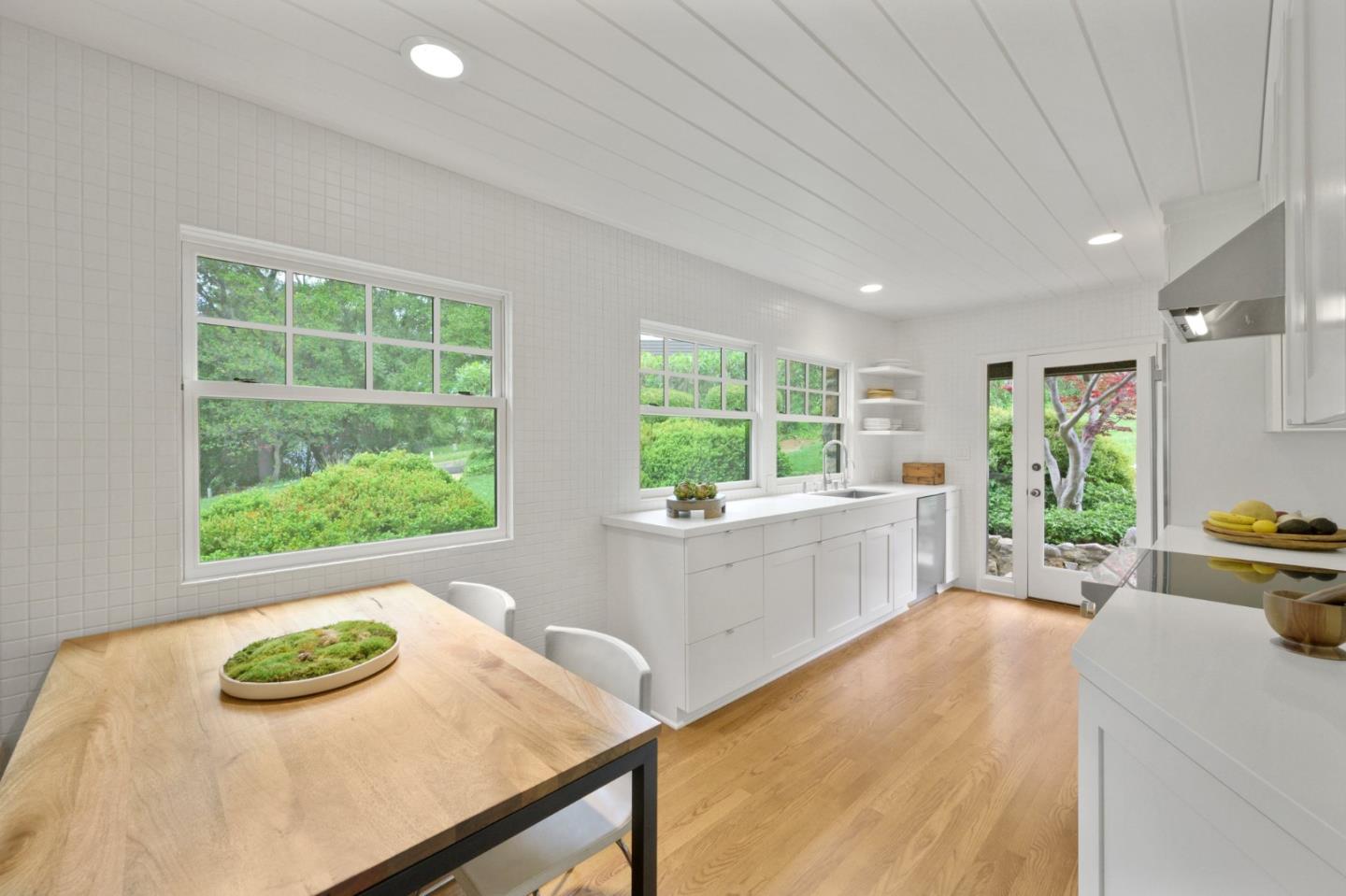 Detail Gallery Image 11 of 53 For 17516 High St, Los Gatos,  CA 95030 - 4 Beds | 2/1 Baths