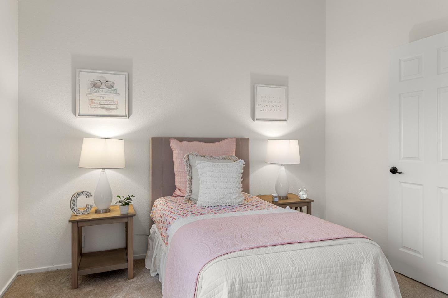 Detail Gallery Image 18 of 50 For 260 W Dunne Ave #4,  Morgan Hill,  CA 95037 - 2 Beds | 1/1 Baths