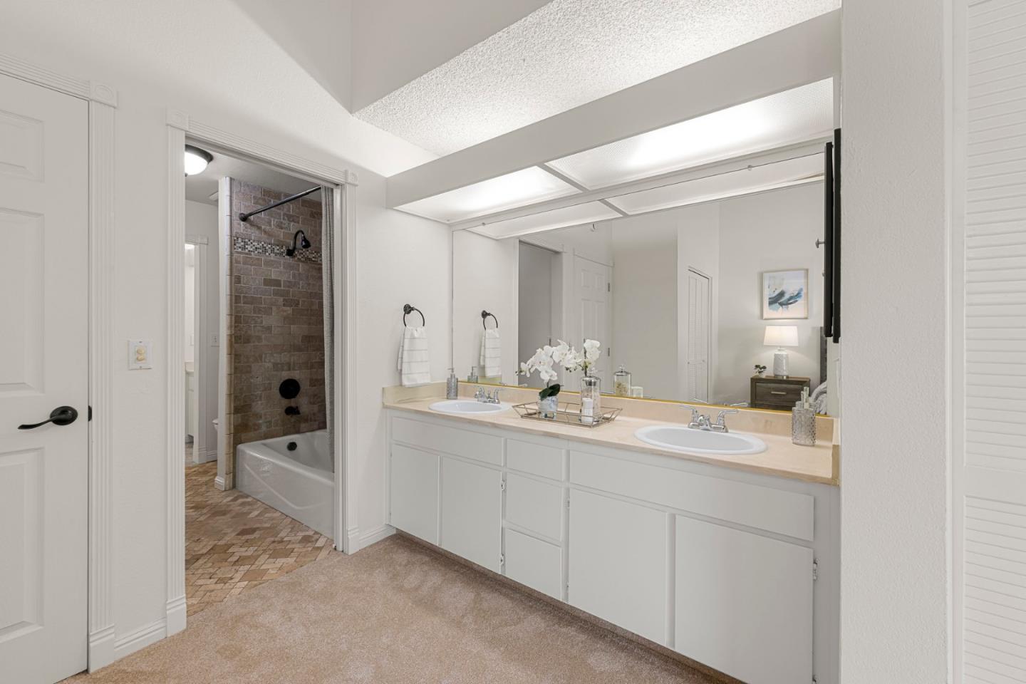 Detail Gallery Image 26 of 50 For 260 W Dunne Ave #4,  Morgan Hill,  CA 95037 - 2 Beds | 1/1 Baths