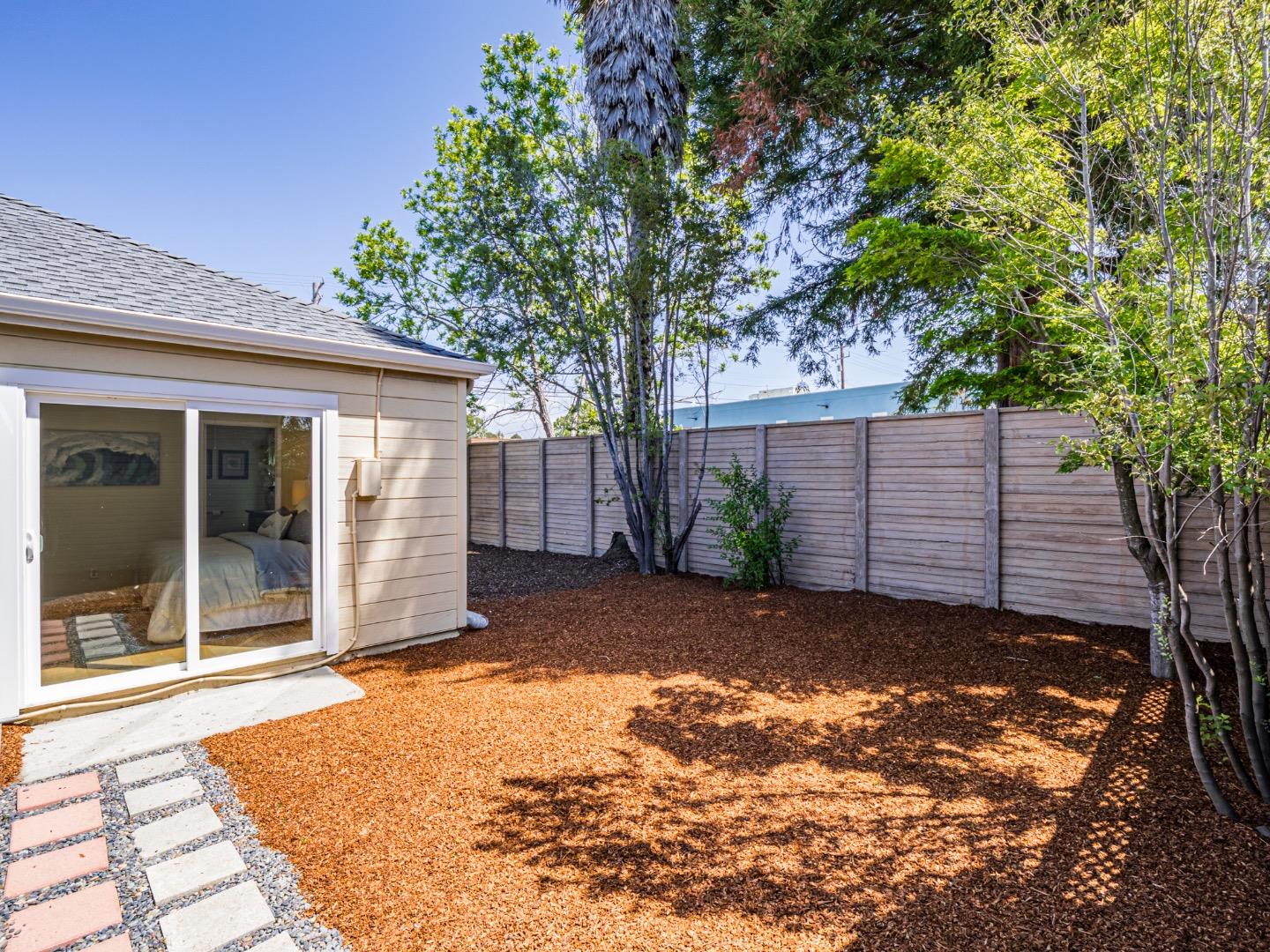 Detail Gallery Image 31 of 37 For 1331 Leila Ct, Santa Cruz,  CA 95062 - 3 Beds | 2 Baths